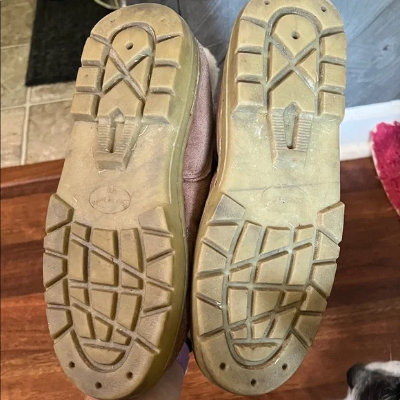 BearPaw Women's Brown Winter Boots - Picture 3 of 7